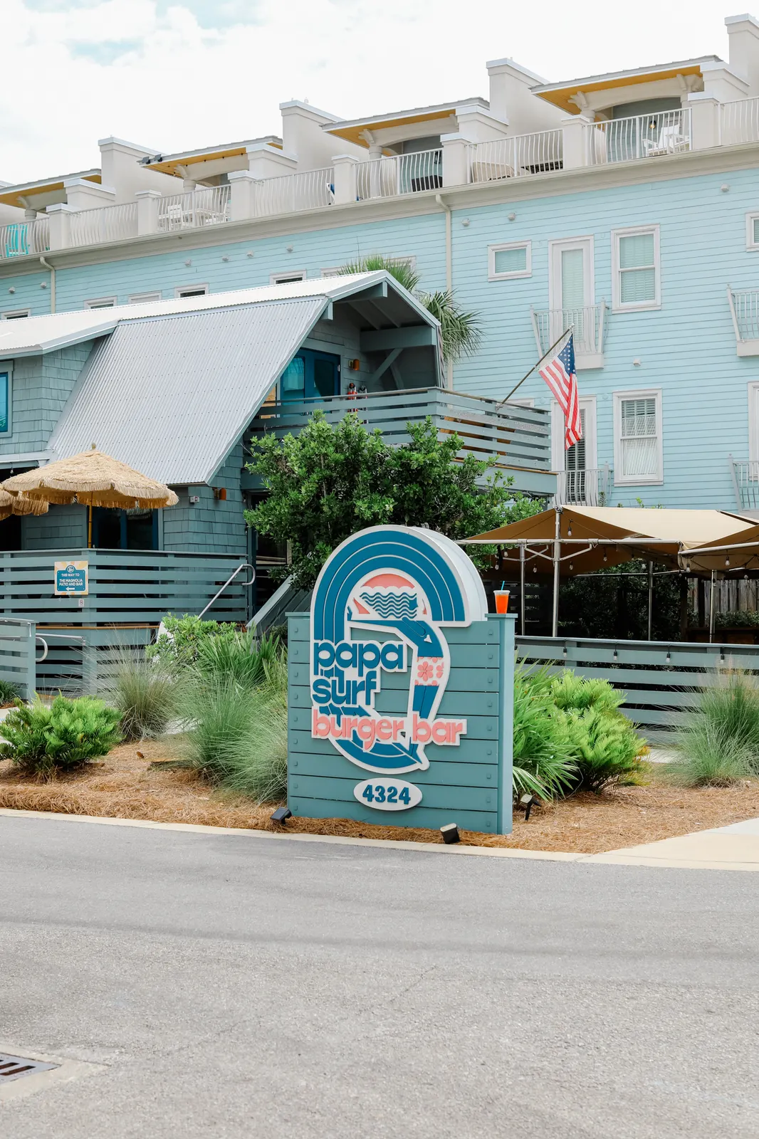 Papa Surf Burger Bar