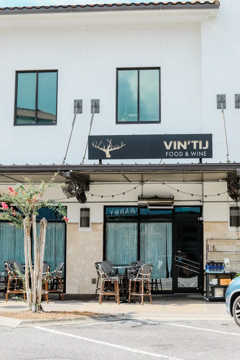Vin’tij Food & Wine