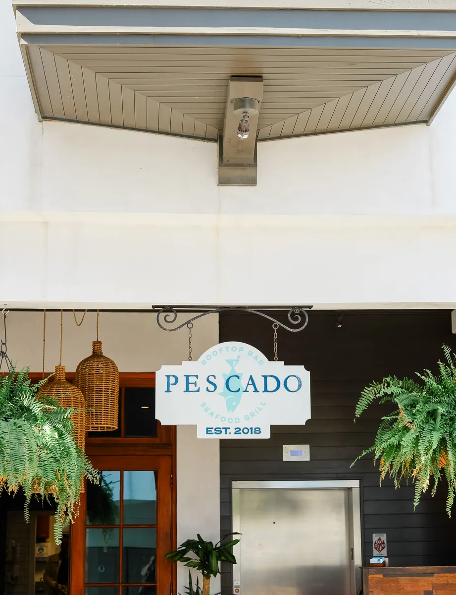 Pescado Seafood Grill & Rooftop Bar